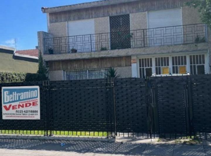 Casa · 170m² · 5 Ambientes · 3 Cocheras