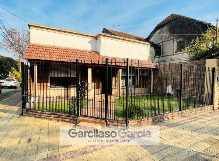 Casa · 99m² · 4 Ambientes · 1 Cochera