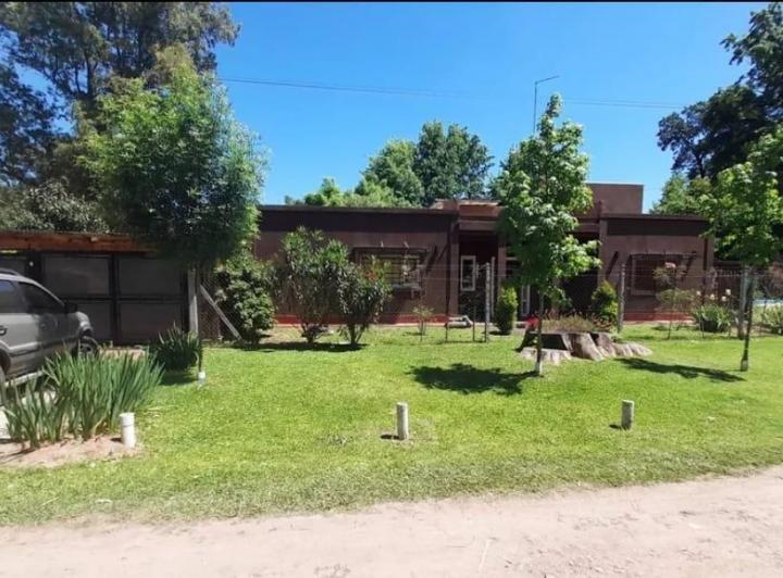 Casa · 150m² · 4 Ambientes · 3 Cocheras