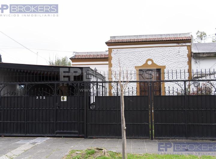 Casa · 135m² · 3 Ambientes · 2 Cocheras