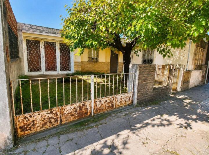 Casa · 150m² · 3 Ambientes · 1 Cochera