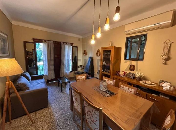 Casa · 175m² · 5 Ambientes · 1 Cochera