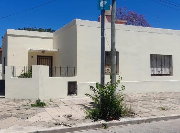 Casa · 120m² · 2 Dormitorios · 1 Cochera