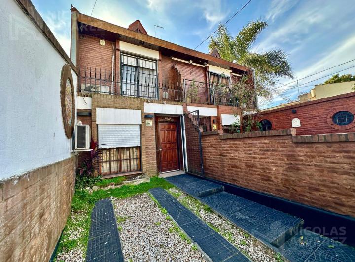 Casa · 90m² · 4 Ambientes · 1 Cochera