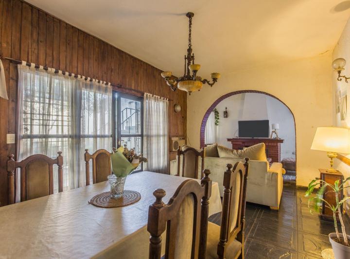 Casa · 300m² · 7 Ambientes