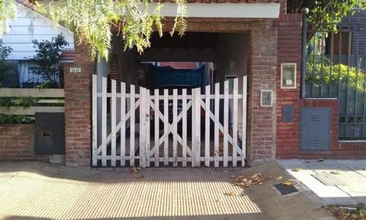 Casa · 200m² · 4 Ambientes · 1 Cochera