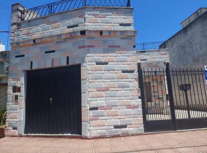 Casa · 200m² · 3 Ambientes · 1 Cochera