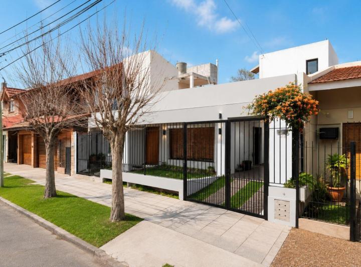 Casa · 165m² · 4 Ambientes · 1 Cochera