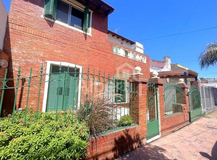 Casa · 191m² · 4 Ambientes · 1 Cochera