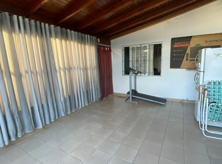 Casa · 170m² · 6 Ambientes · 1 Cochera