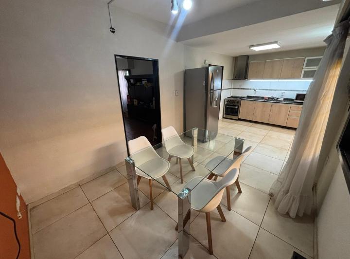 Casa · 101m² · 5 Ambientes · 1 Cochera