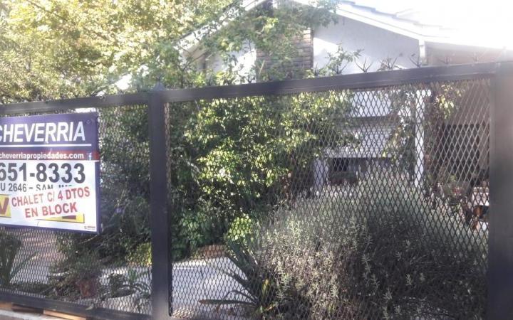 Casa · 300m² · 3 Ambientes · 1 Cochera