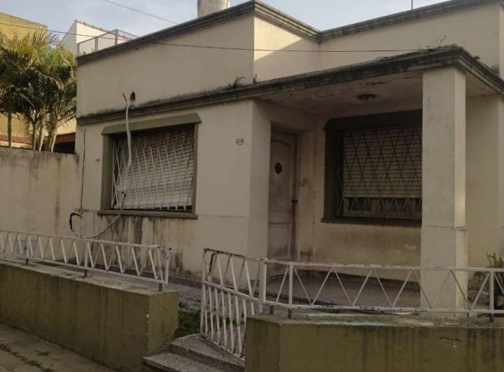Casa · 170m² · 3 Ambientes · 1 Cochera