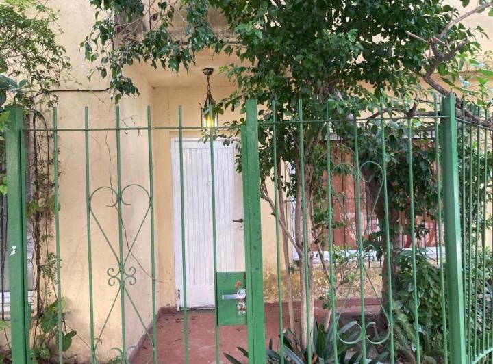 Casa · 200m² · 8 Ambientes · 1 Cochera