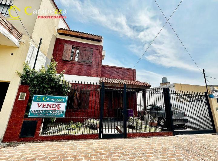 Casa · 145m² · 5 Ambientes · 4 Cocheras