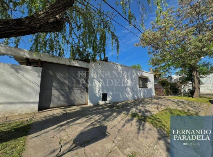 Casa · 200m² · 3 Ambientes · 2 Cocheras