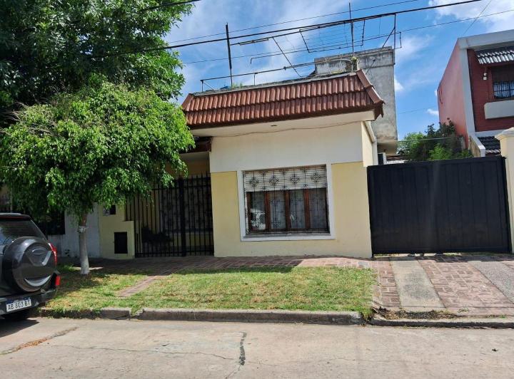 Casa · 171m² · 5 Ambientes · 3 Cocheras
