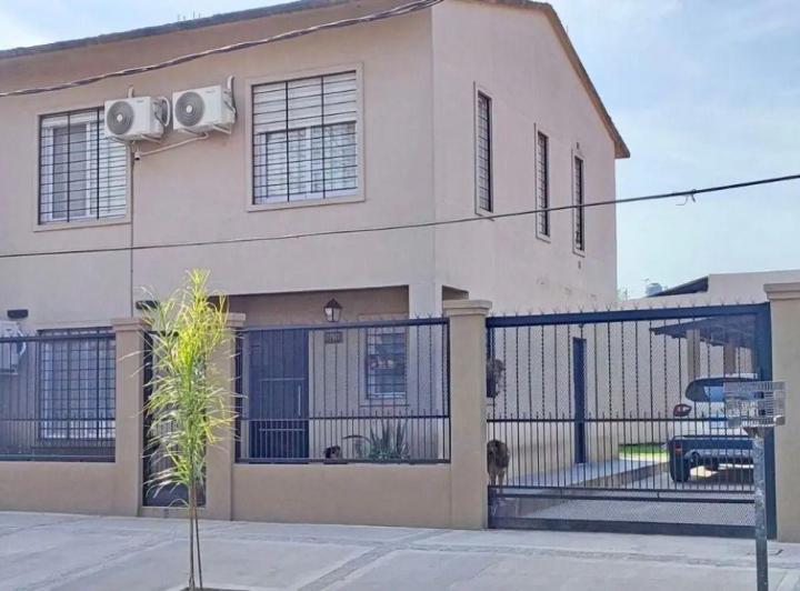 Casa · 140m² · 4 Ambientes · 1 Cochera