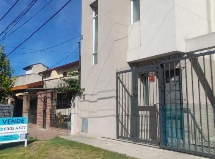 Casa · 70m² · 3 Ambientes · 1 Cochera