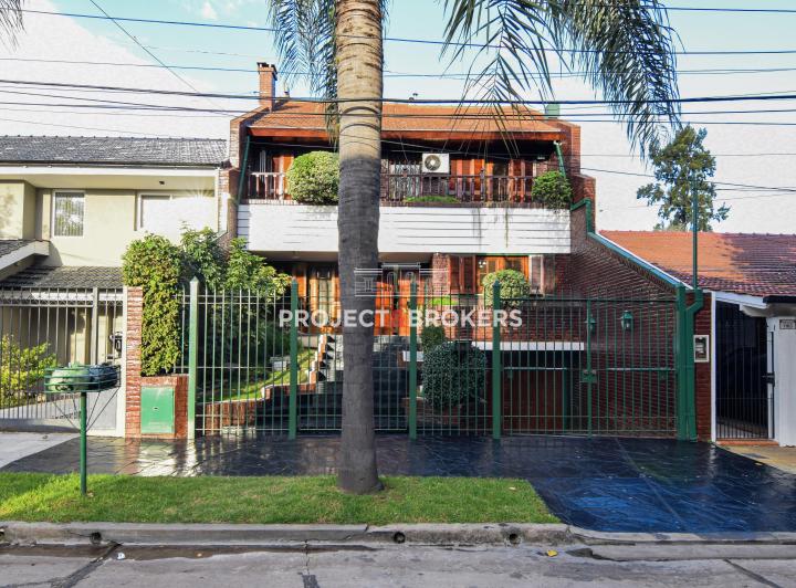 Casa · 399m² · 4 Ambientes · 4 Cocheras