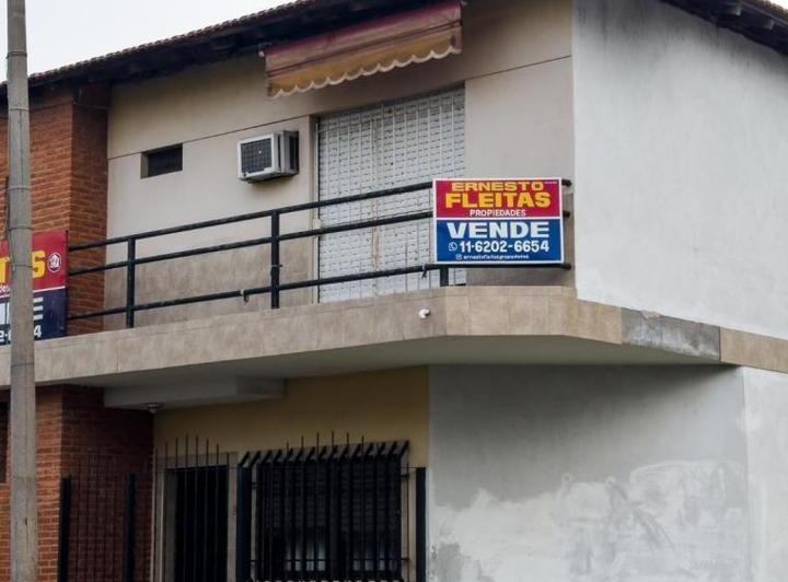 Casa · 200m² · 3 Ambientes