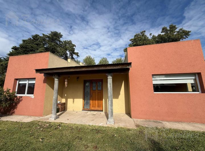 Casa · 600m² · 3 Ambientes · 1 Cochera