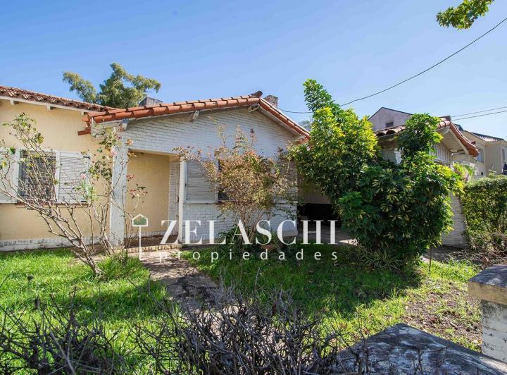 Casa · 155m² · 5 Ambientes · 2 Cocheras