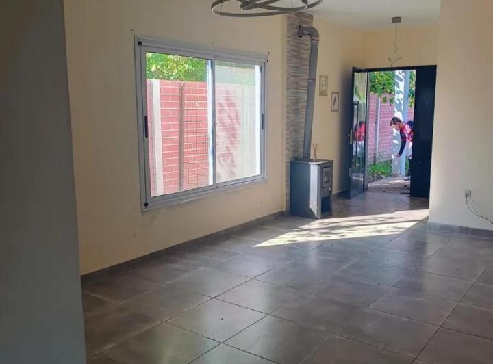 Casa · 130m² · 4 Ambientes · 1 Cochera