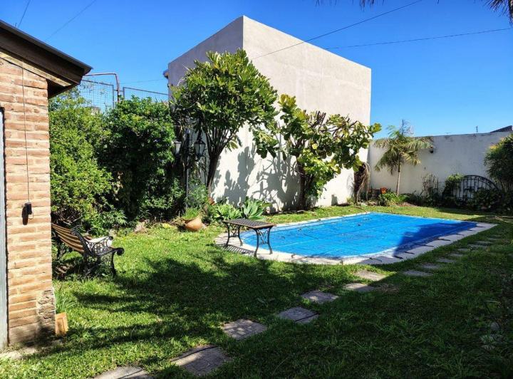 Casa · 287m² · 7 Ambientes · 1 Cochera