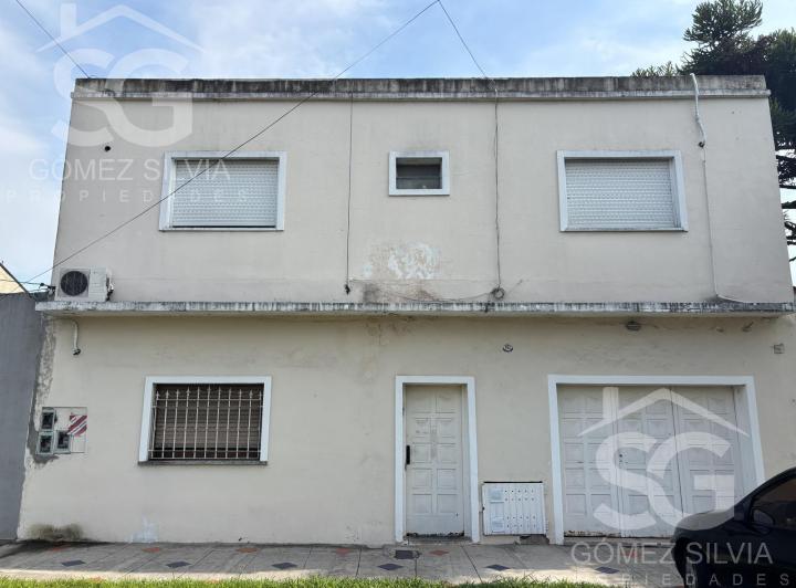 Casa · 170m² · 4 Ambientes · 1 Cochera
