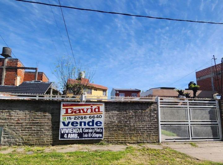 Casa · 120m² · 4 Ambientes · 1 Cochera