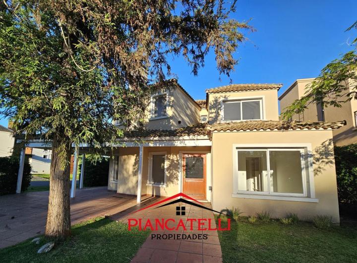 Casa · 200m² · 5 Ambientes · 2 Cocheras