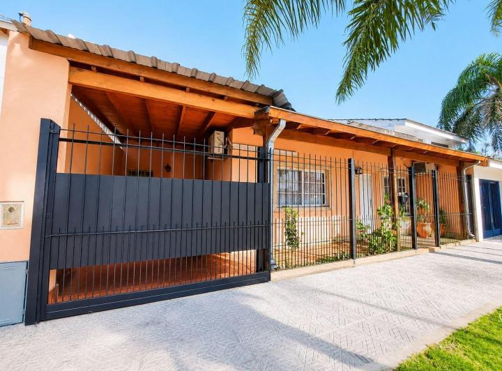 Casa · 100m² · 3 Ambientes · 1 Cochera