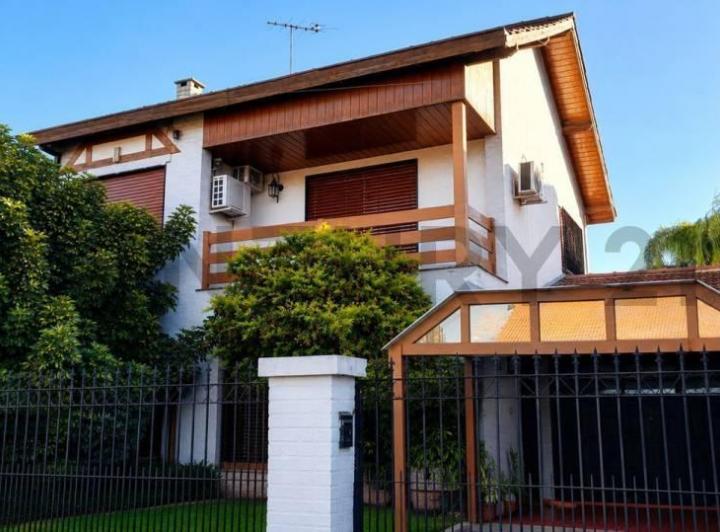 Casa · 283m² · 5 Ambientes · 2 Cocheras