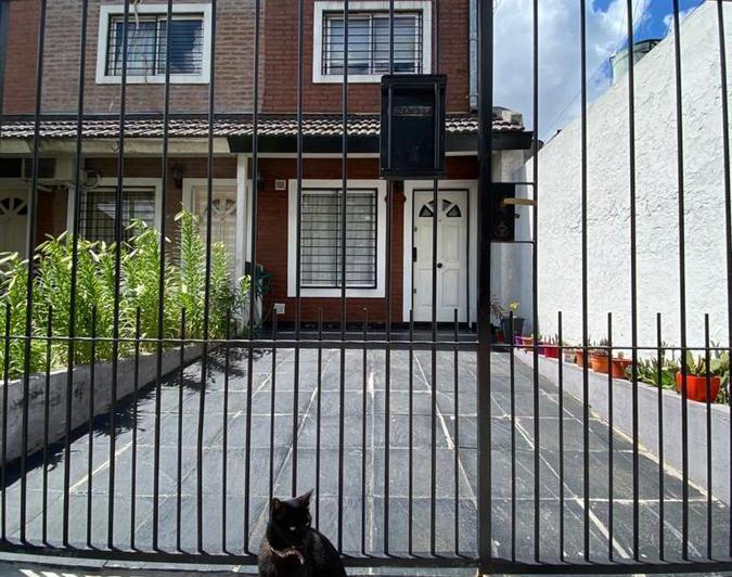 Casa · 65m² · 3 Ambientes · 1 Cochera