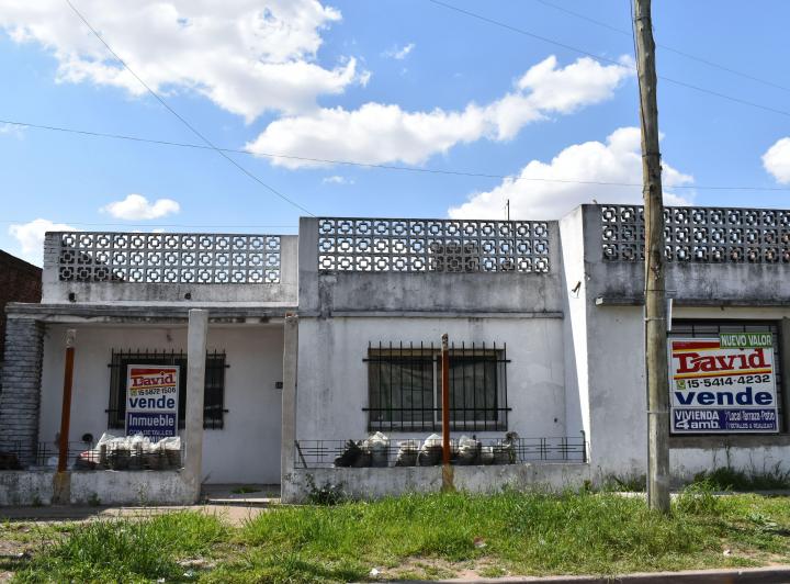 Casa · 70m² · 4 Ambientes · 1 Cochera