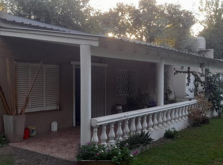 Casa · 140m² · 3 Ambientes · 2 Cocheras