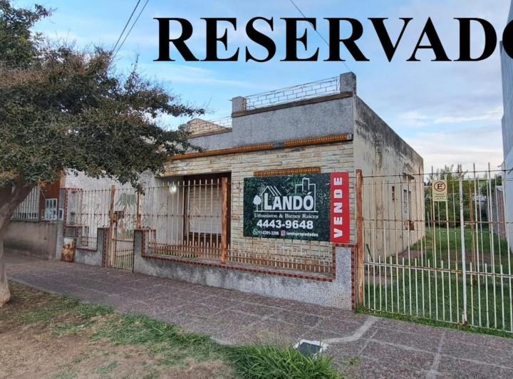 Casa · 110m² · 3 Ambientes · 2 Cocheras