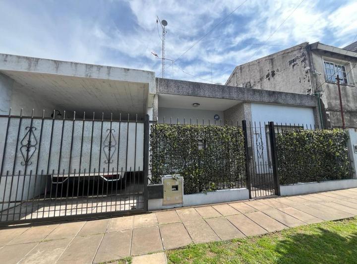 Casa · 133m² · 3 Ambientes · 1 Cochera