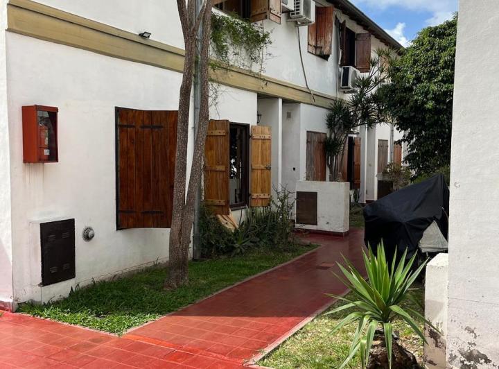 Casa · 45m² · 2 Ambientes · 1 Cochera