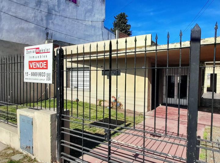 Casa · 148m² · 4 Ambientes · 1 Cochera