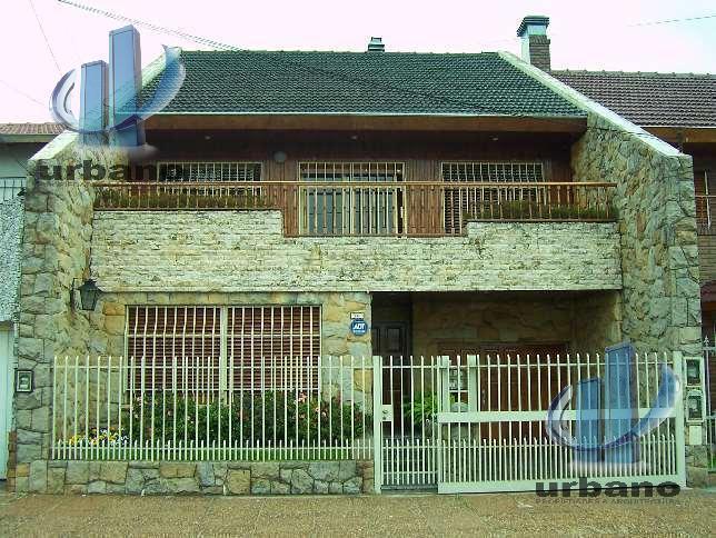 Casa · 320ha · 5 Ambientes · 2 Cocheras