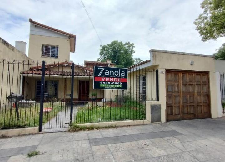 Casa · 190m² · 3 Ambientes · 2 Cocheras