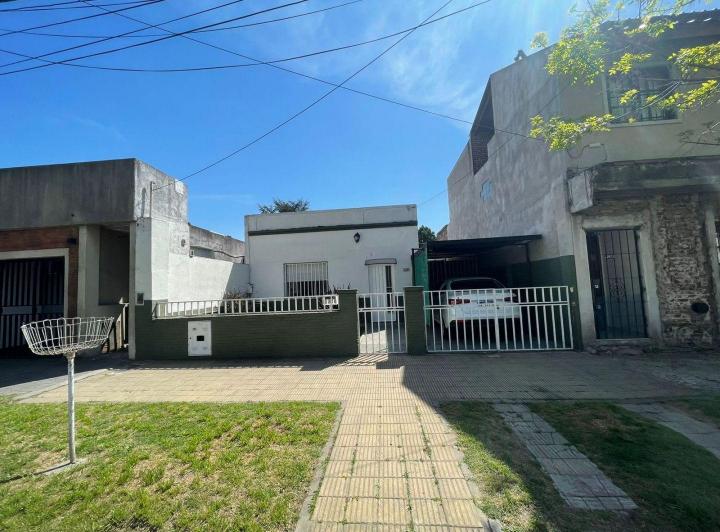 Casa · 106m² · 3 Ambientes · 1 Cochera
