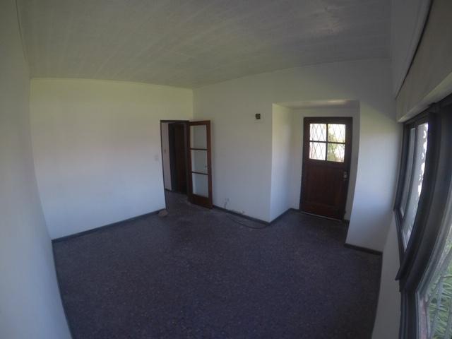 Casa · 120m² · 4 Ambientes · 2 Cocheras