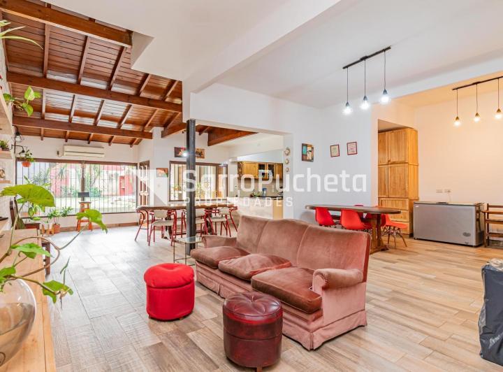 Casa · 290m² · 4 Ambientes · 1 Cochera
