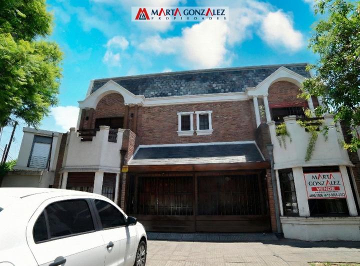 Casa · 135m² · 4 Ambientes · 1 Cochera