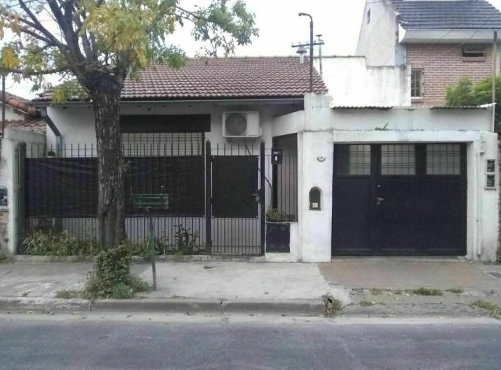 Casa · 120m² · 6 Ambientes · 1 Cochera