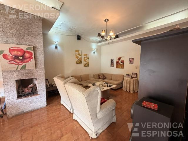 Casa · 192m² · 5 Ambientes · 2 Cocheras