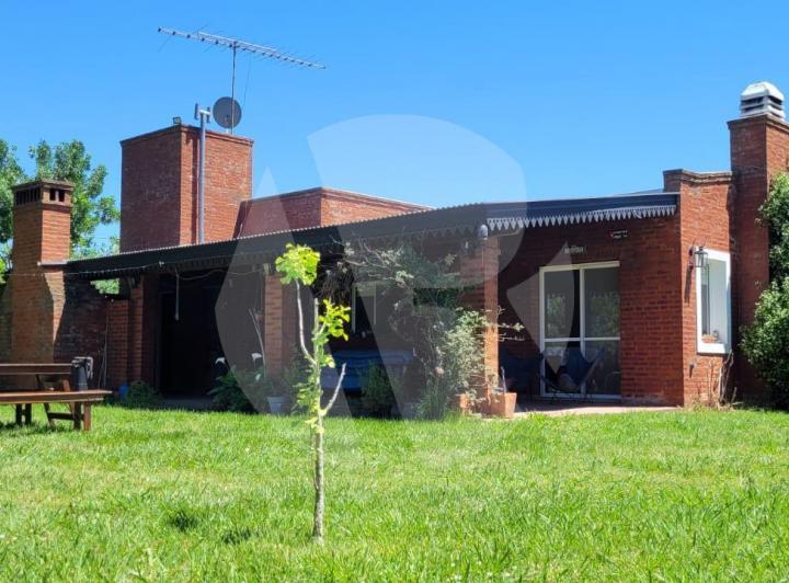 Casa · 100m² · 4 Ambientes · 1 Cochera